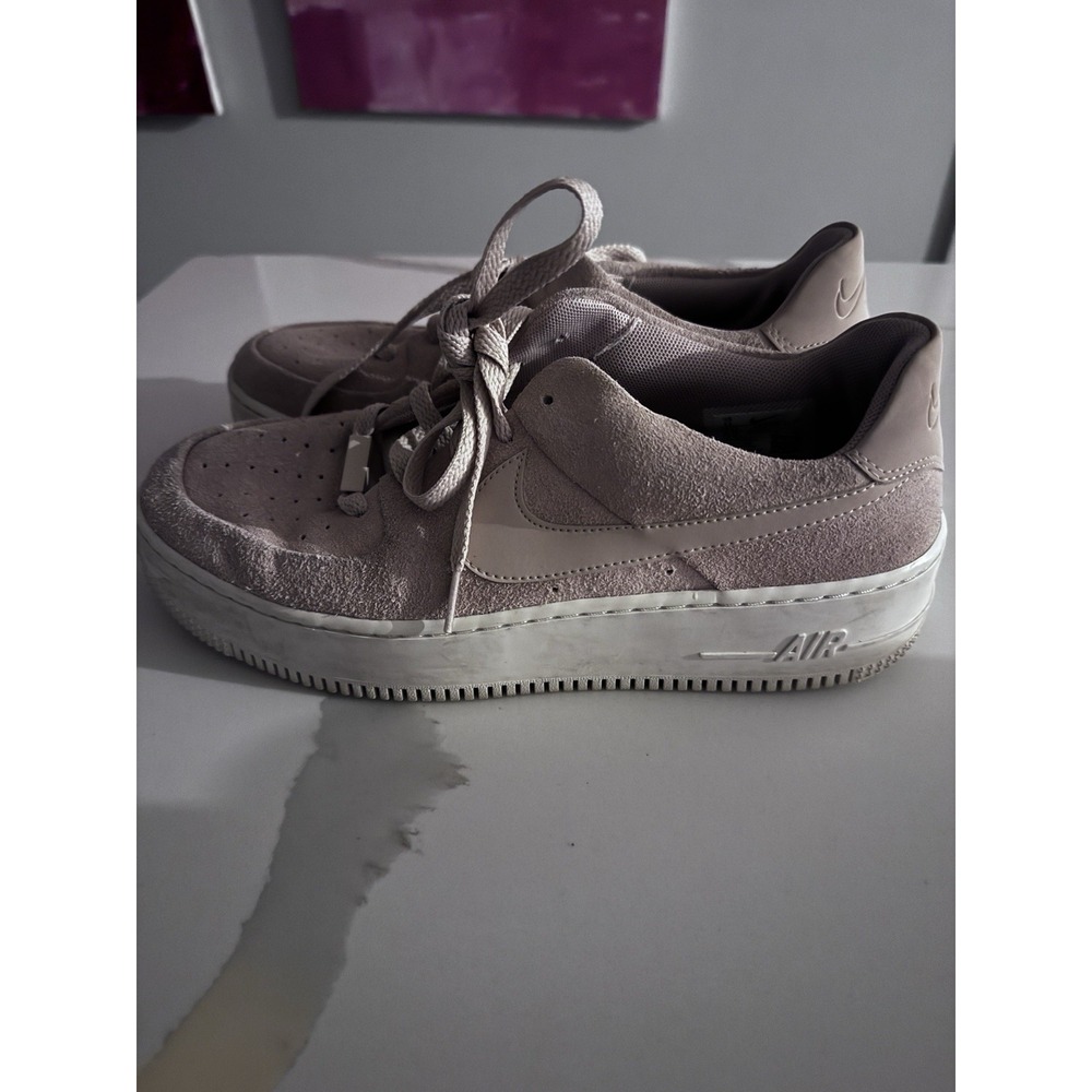 Nike Air Force‎ 1 Sage Low Women Size 11 US Particle Beige Pink Suede